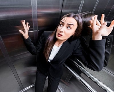 ترس از سقوط آسانسور